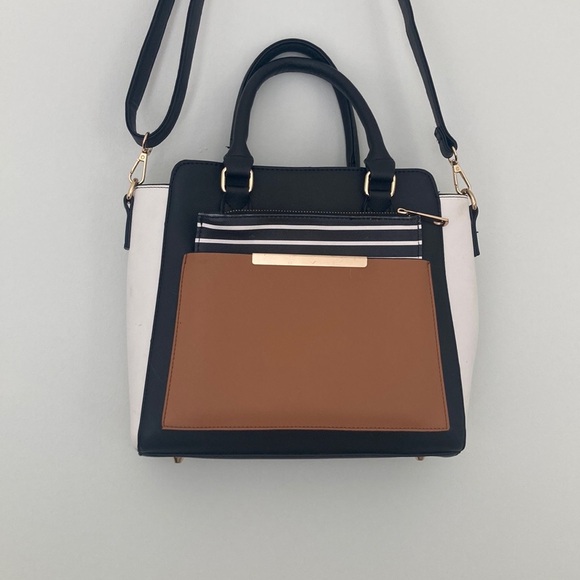 Bizou Crossbody Bag - Picture 3 of 5